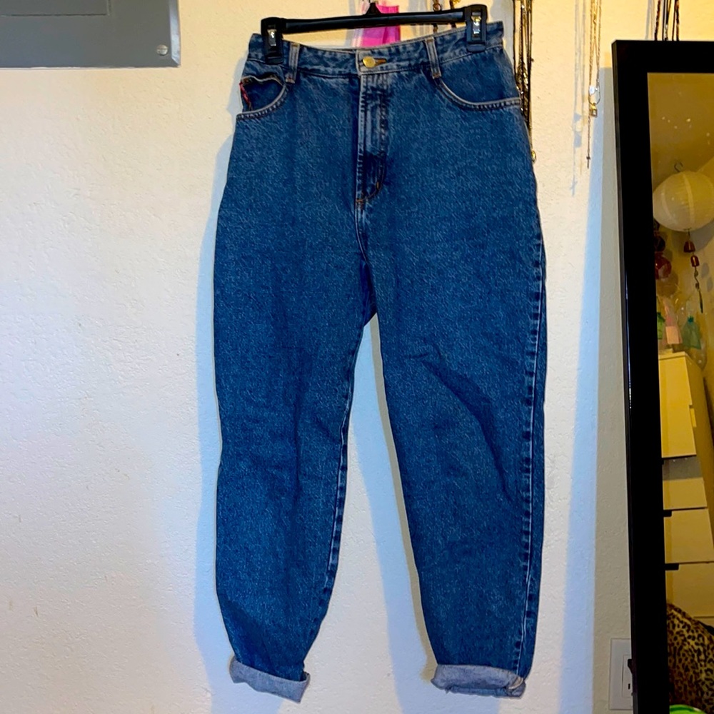 Straight leg BONGO jeans.